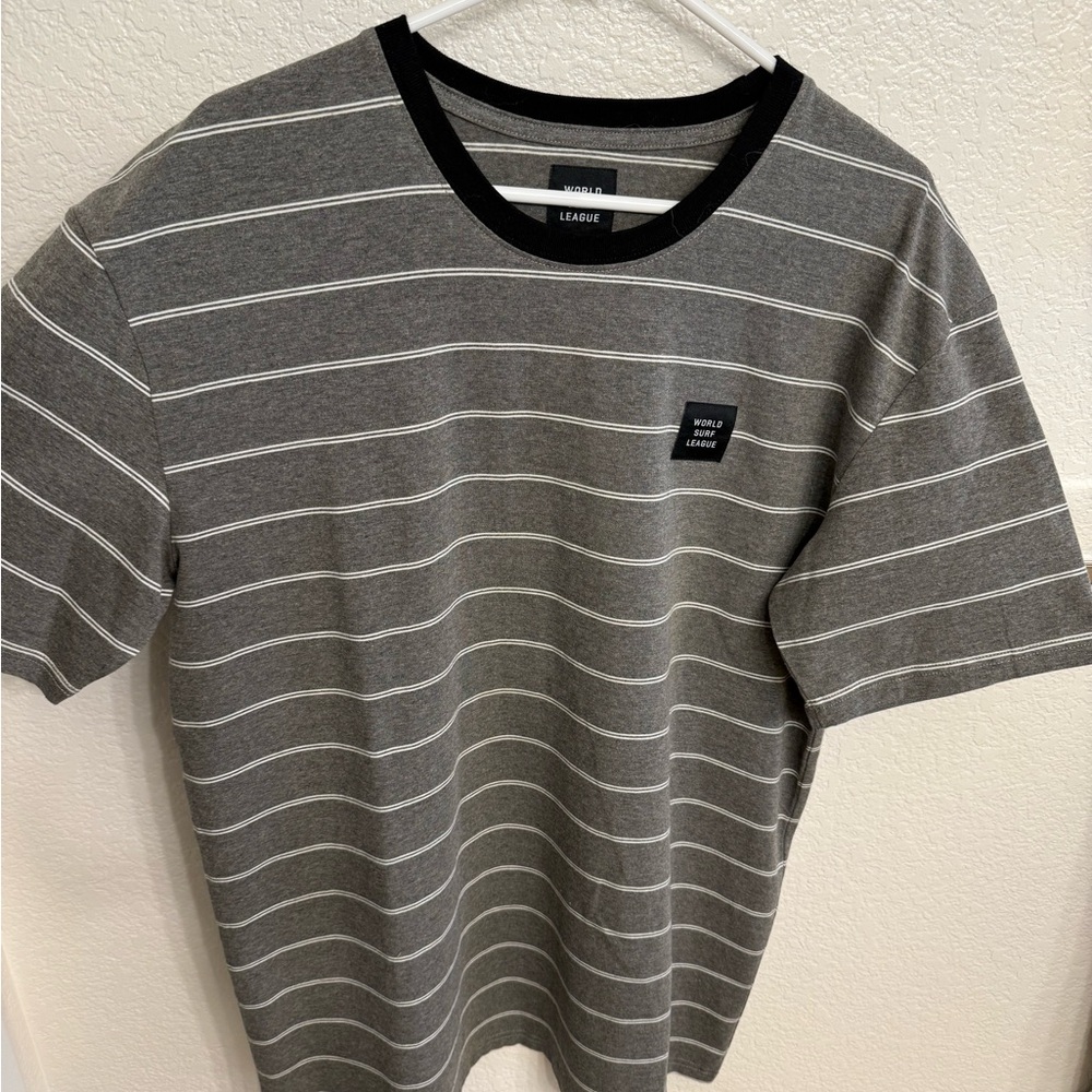 World Surf League Men's Gray Striped Short Sleeve Tee